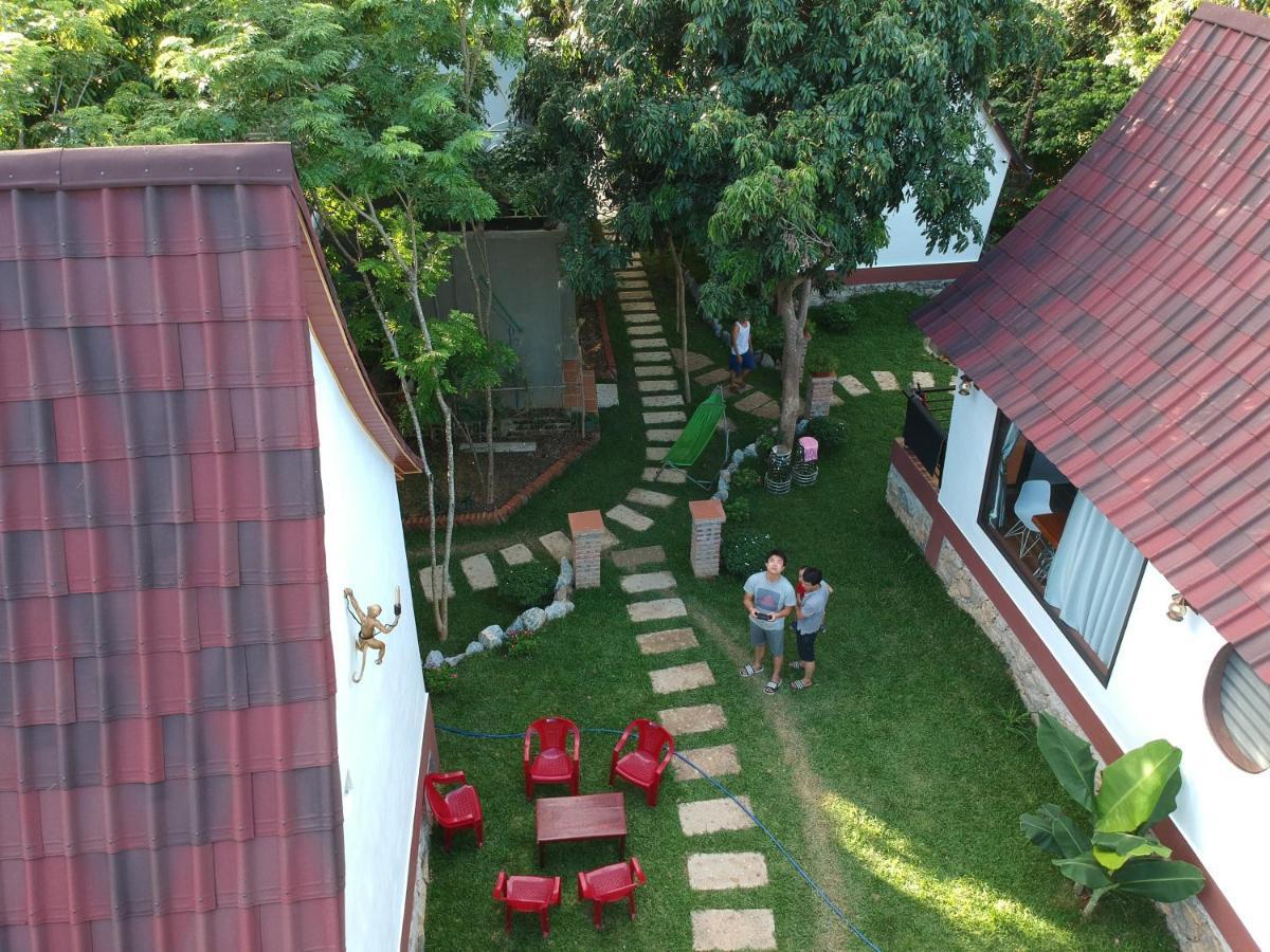 Tropical Valley Homestay - Villas Фонгня Экстерьер фото